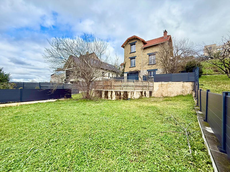 Maison - 108 m² - 5 pièces