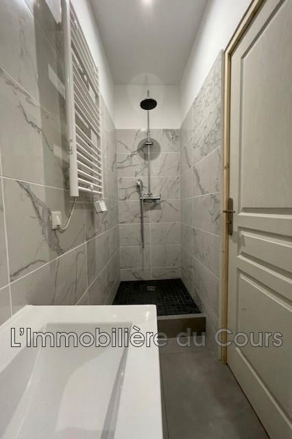 Immeuble - 60 m² - 3 pièces