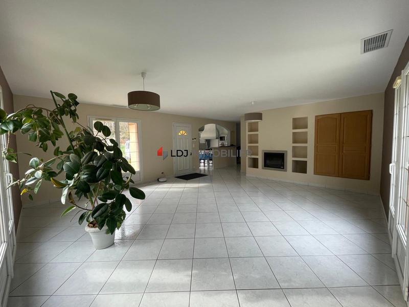 Maison - 98 m² - 4 pièces