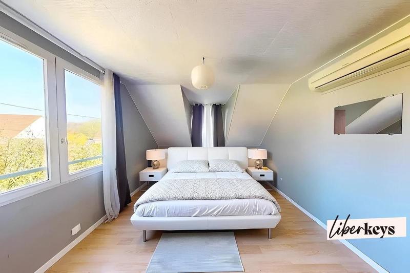 Maison - 149 m² - 8 pièces