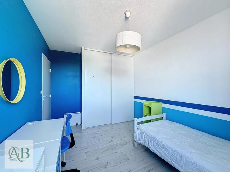 Appartement - 83 m² - 4 pièces