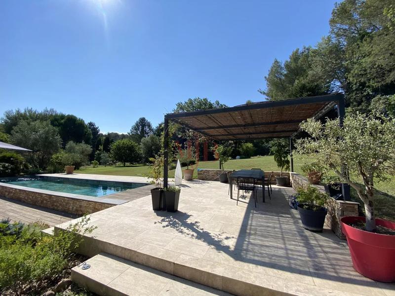 Villa - 160 m² - 7 pièces