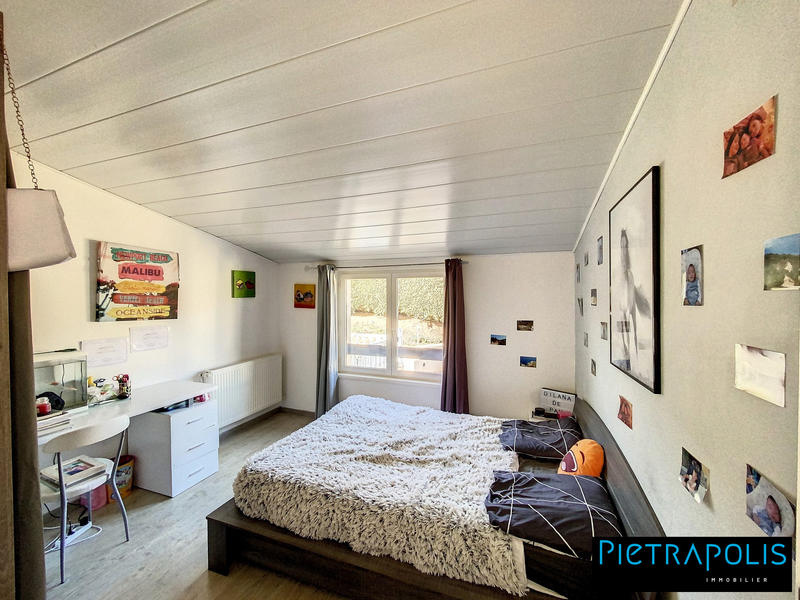 Maison - 180 m² - 7 pièces