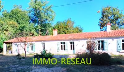 Maison - 223 m² - 9 pièces
