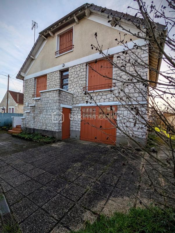 Maison - 96 m² - 4 pièces