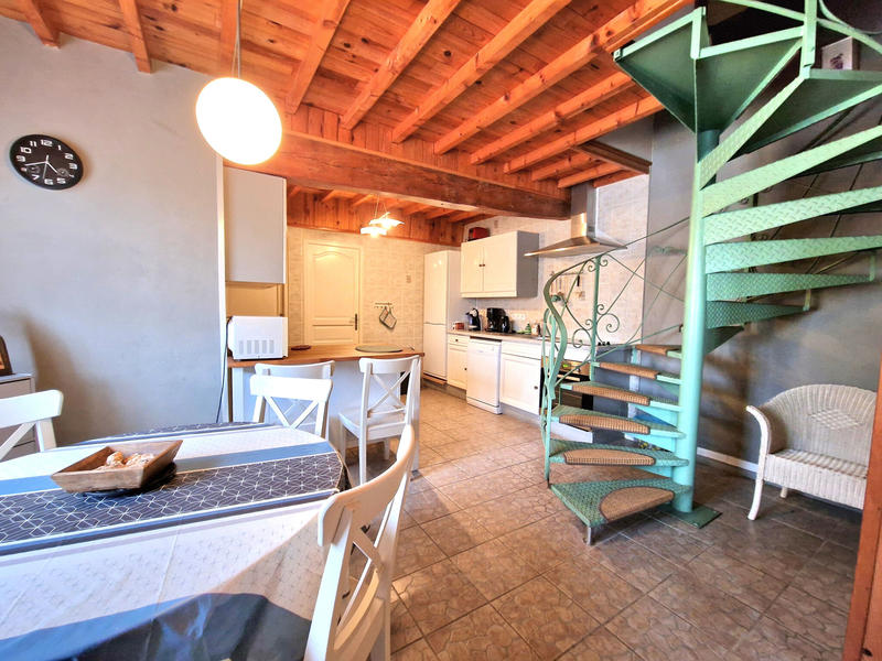 Maison - 196 m² - 8 pièces