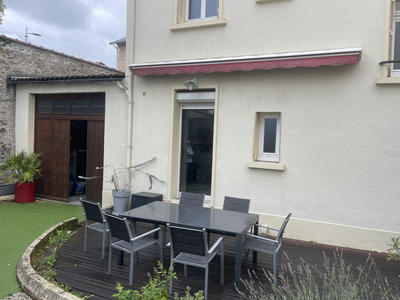 Maison - 190 m² - 8 pièces