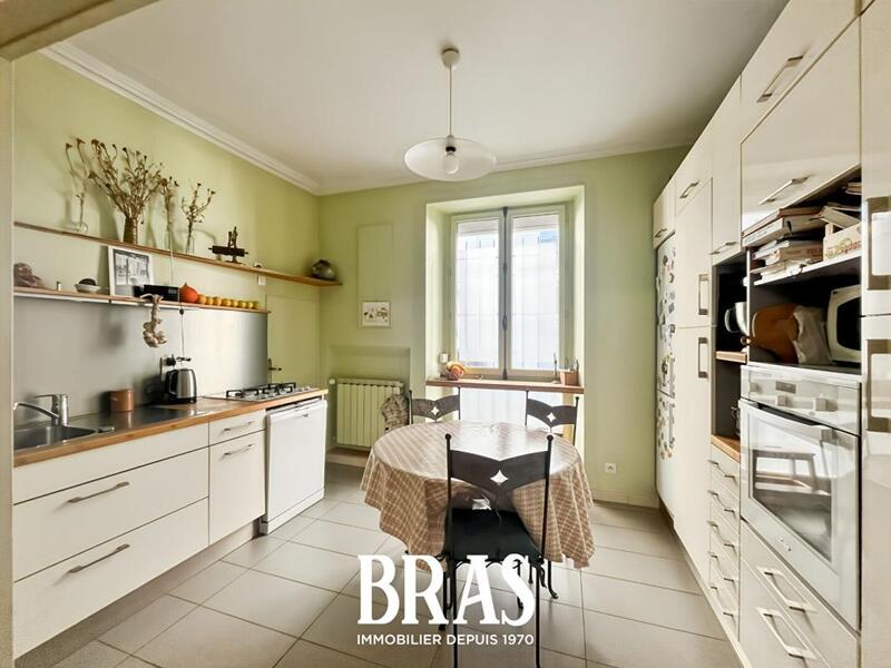 Maison - 96 m² - 4 pièces