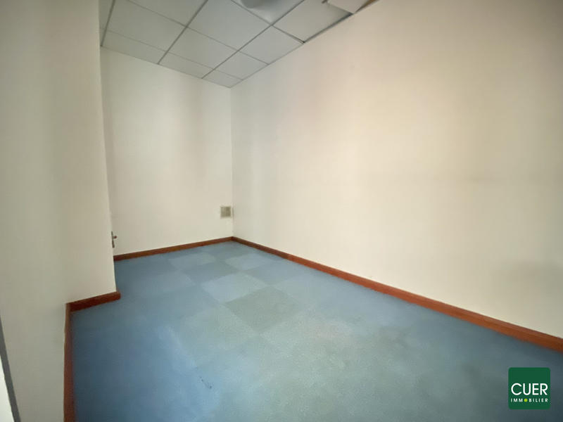 Local commercial - 209 m² - 5 pièces