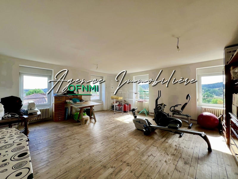 Maison - 846 m² - 26 pièces