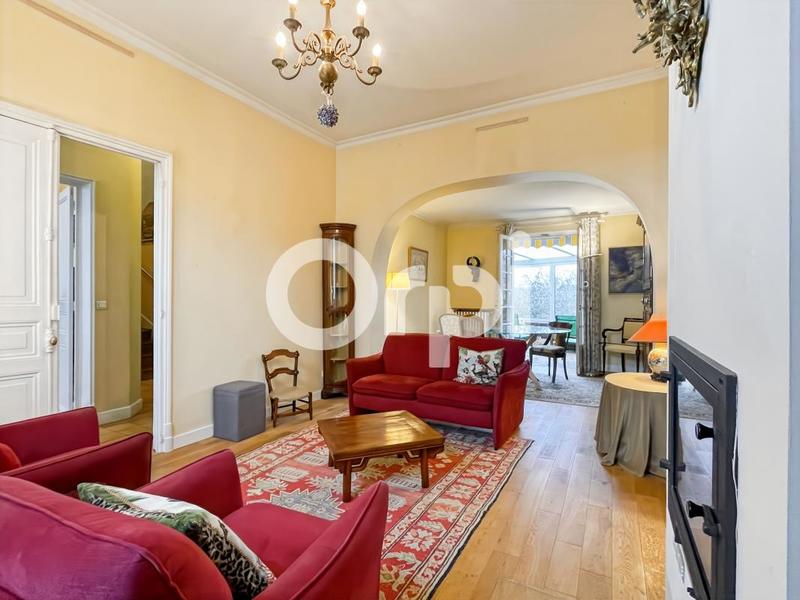 Maison de ville - 160 m² - 7 pièces