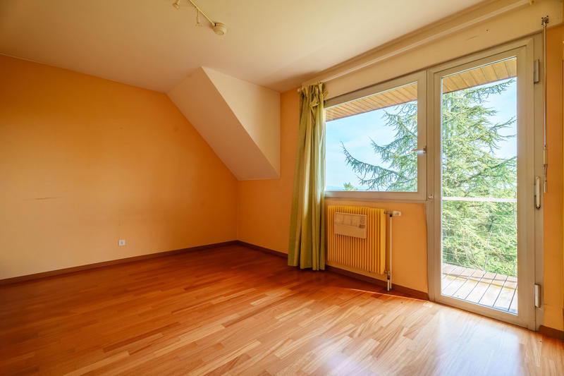 Villa - 323 m² - 9 pièces