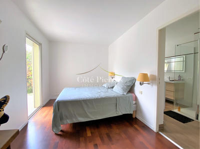 Villa - 200 m² - 5 pièces