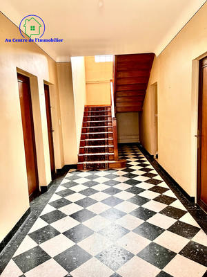 Maison - 183 m² - 6 pièces