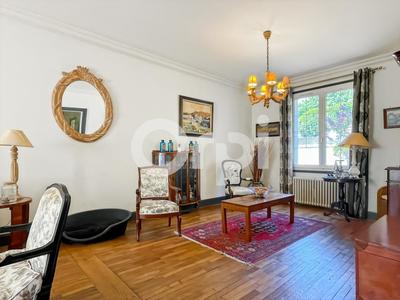 Maison de ville - 204 m² - 6 pièces