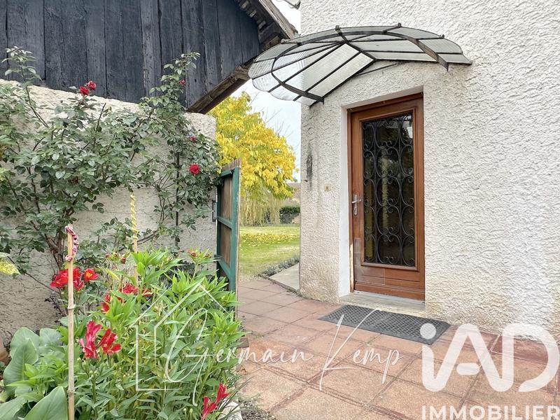 Maison - 250 m² - 9 pièces