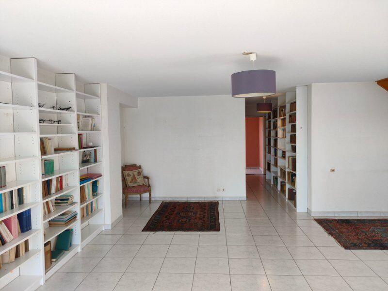 Appartement - 107 m² - 4 pièces