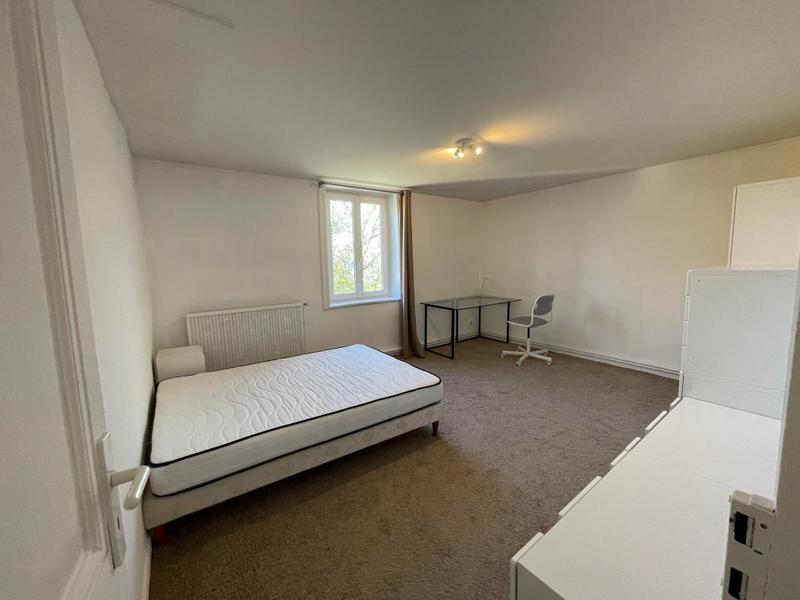 Maison - 300 m² - 8 pièces