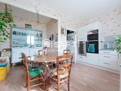 Maison - 94 m² - 4 pièces