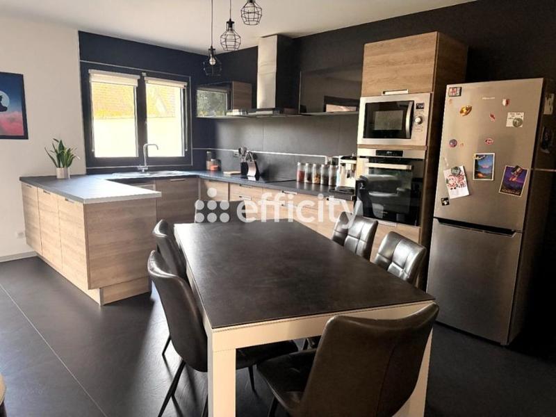 Pavillon - 130 m² - 7 pièces