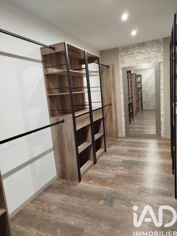 Maison - 309 m² - 7 pièces