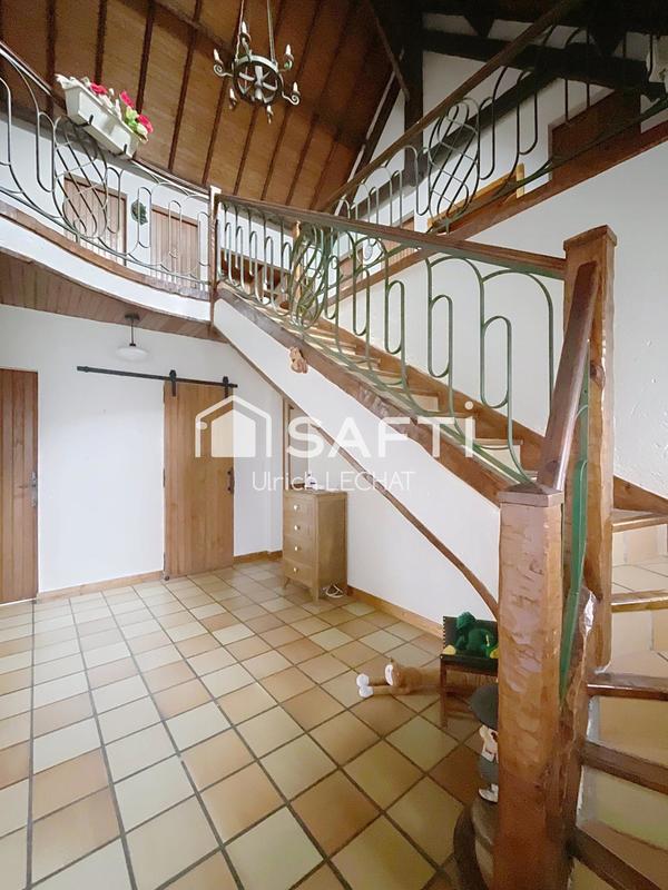 Maison - 183 m² - 7 pièces