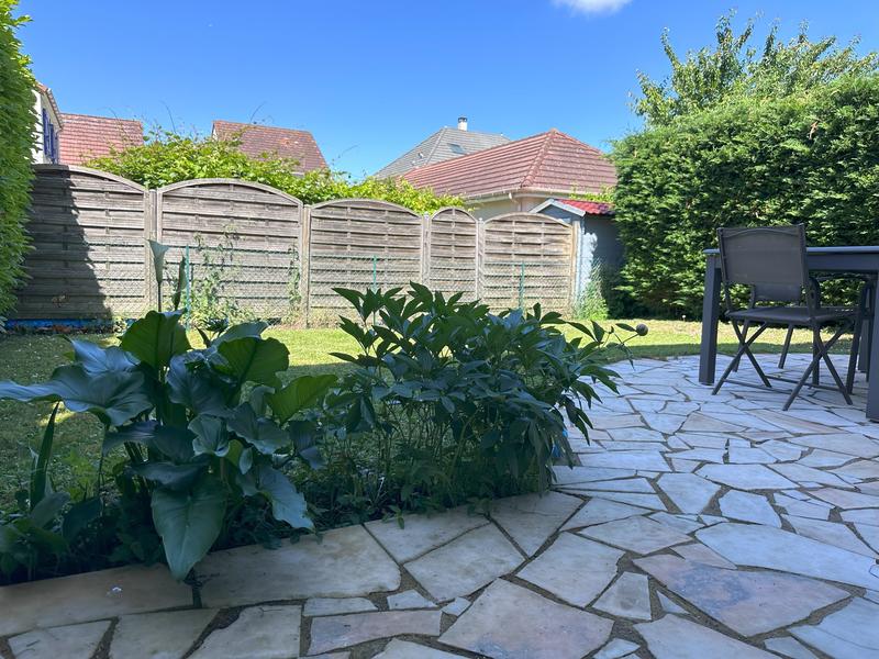 Maison - 80 m² - 5 pièces