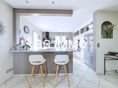 Maison - 113 m² - 4 pièces