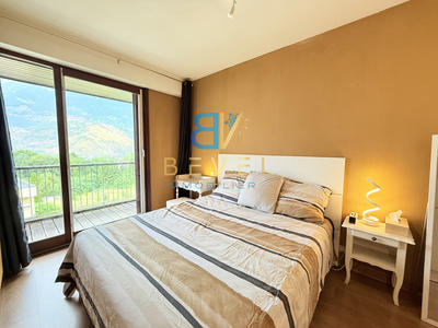 Appartement - 88 m² - 4 pièces