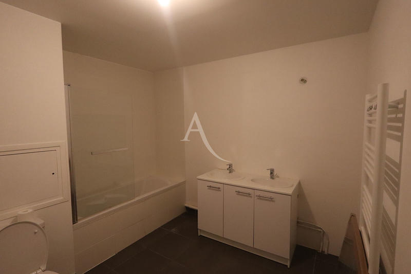 Appartement - 87 m² - 3 pièces