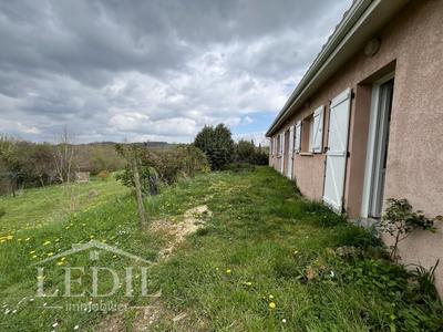 Maison - 96 m² - 4 pièces