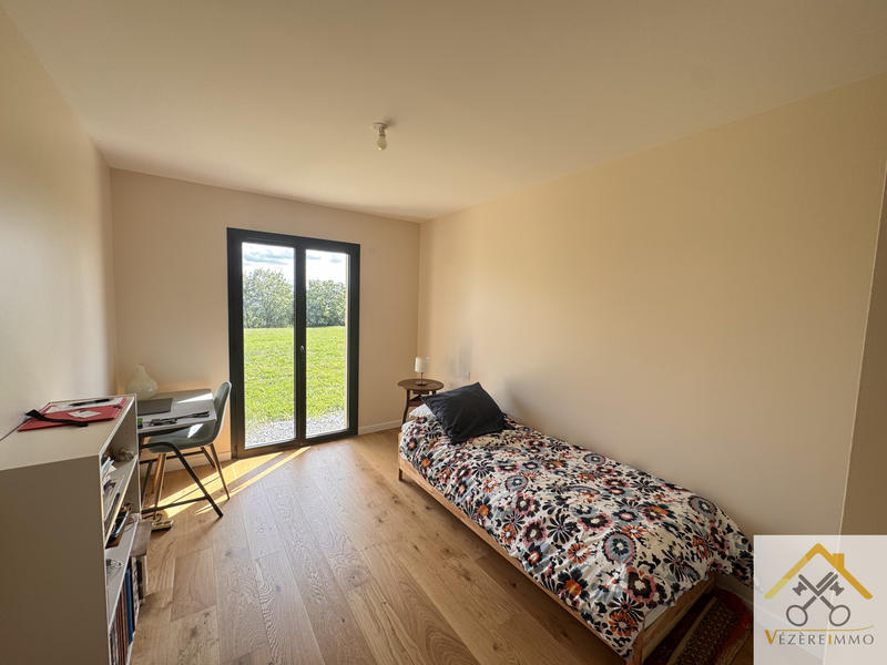 Maison - 102 m² - 4 pièces