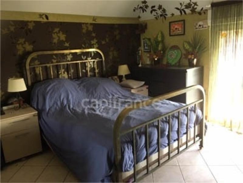 Maison - 550 m² - 5 pièces