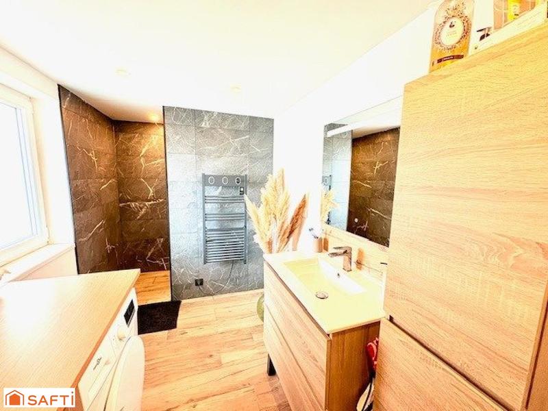 Maison - 95 m² - 6 pièces