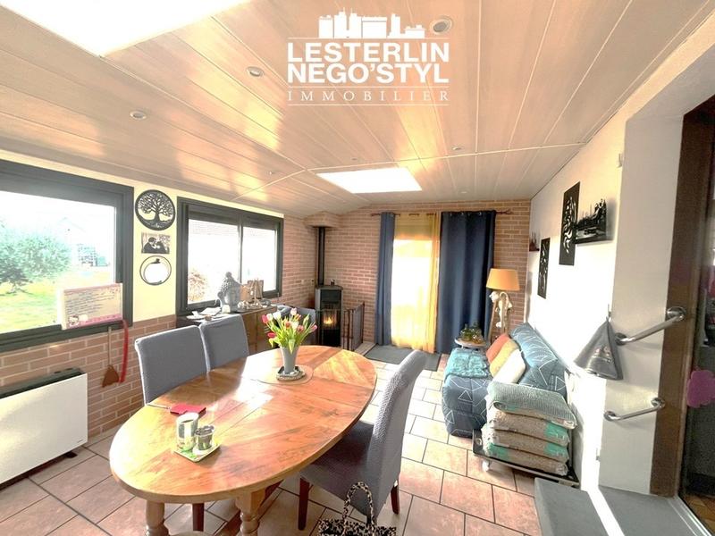 Maison - 201 m² - 6 pièces