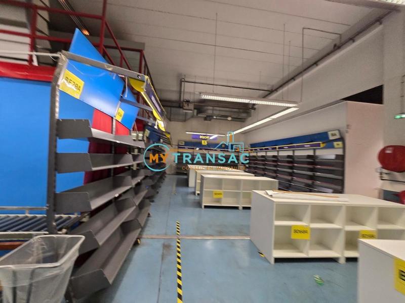 Local d'activités - 2 457 m²