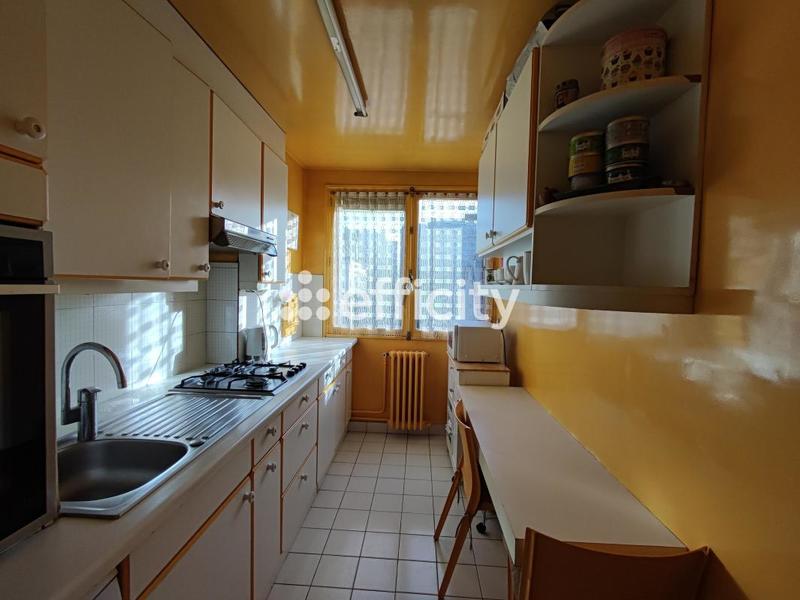 Appartement - 100 m² - 5 pièces