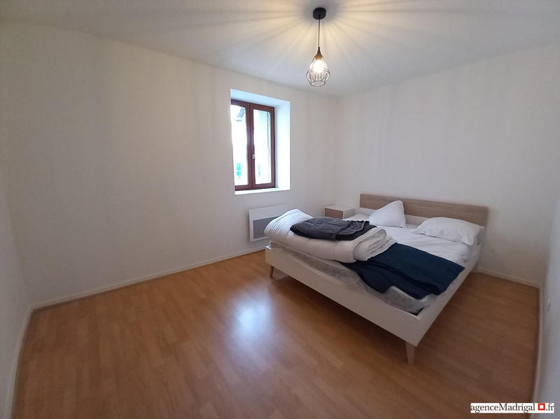 Appartement - 81 m² - 3 pièces