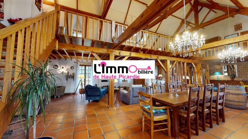 Pavillon - 265 m² - 8 pièces