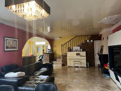 Maison - 154 m² - 4 pièces