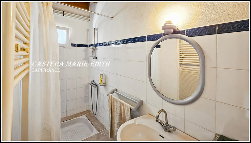 Maison - 232 m² - 8 pièces