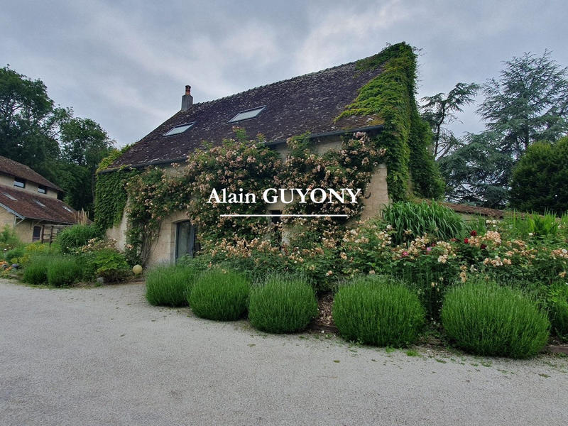 Maison - 714 m² - 21 pièces