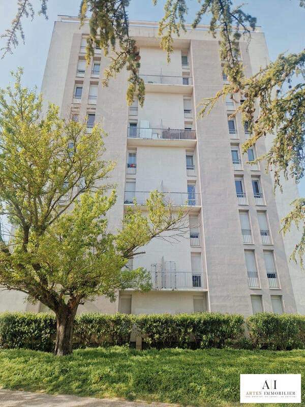 Appartement - 70 m² - 4 pièces