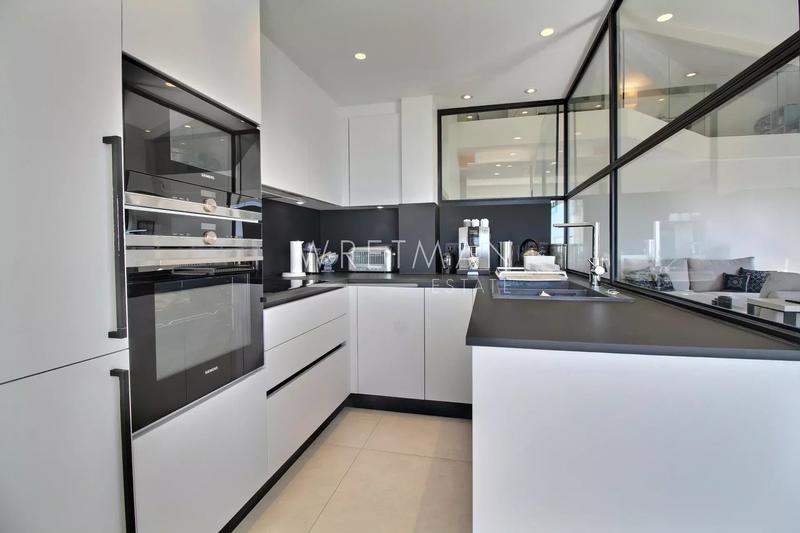 Appartement - 175 m² - 6 pièces