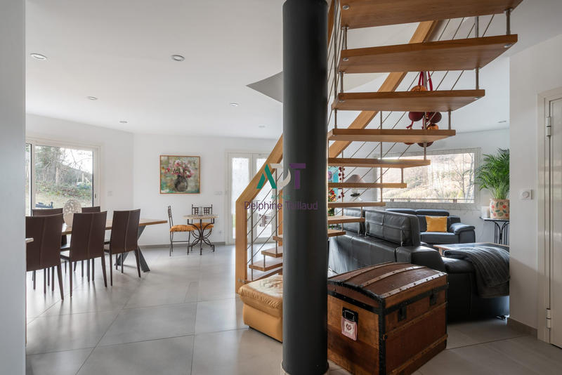 Maison - 158 m² - 6 pièces