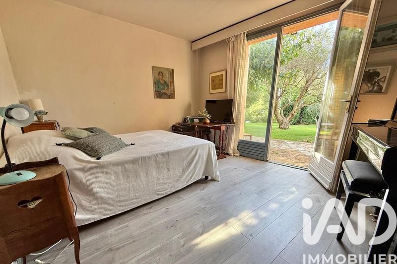 Maison - 308 m² - 10 pièces