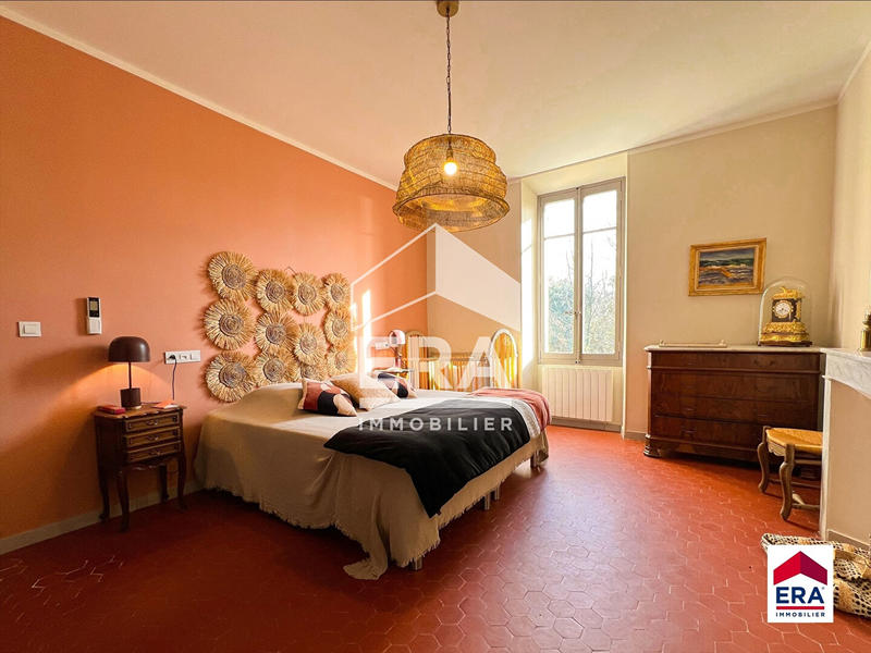 Maison - 196 m² - 5 pièces