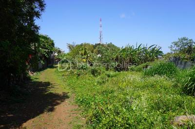Terrain - 1 051 m²