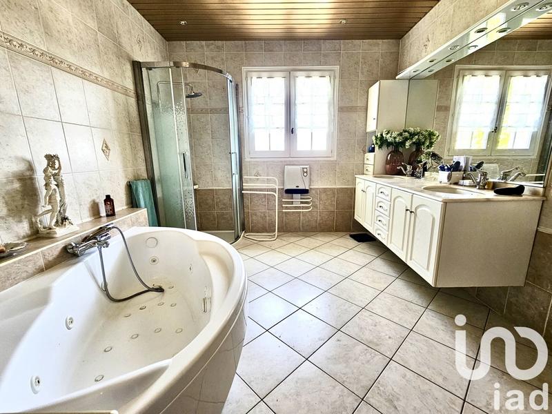 Maison - 186 m² - 6 pièces