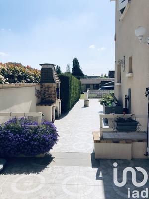 Maison - 177 m² - 7 pièces